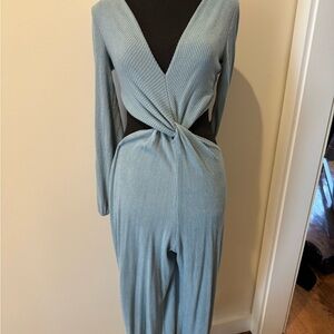 Lulus. Never worn. No tags.